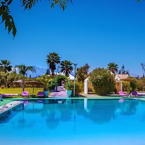 Les Jardins D'issil Guest house